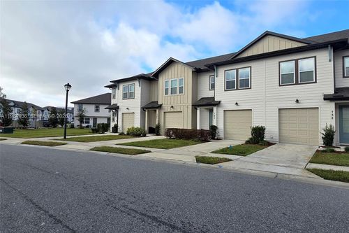 742 Longboat Dr, DAVENPORT, FL, 33896-5132 | Card Image