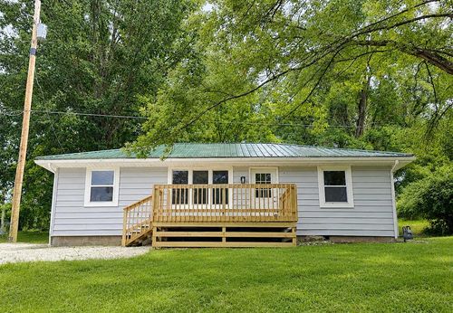 1075 Neighborhood Road, Gallipolis, OH, 45631 | Card Image