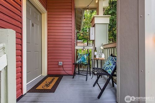 unit-3-9403 176th Pl Ne, Redmond, WA, 98052-0833 | Card Image