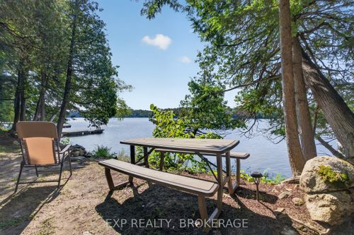 332 Hillcrest Lane, Frontenac, ON, K0H2V0 | Card Image