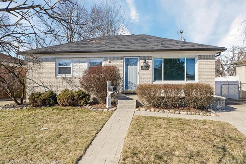 25083 Arlington St, Roseville, MI, 48066-3917 | Card Image