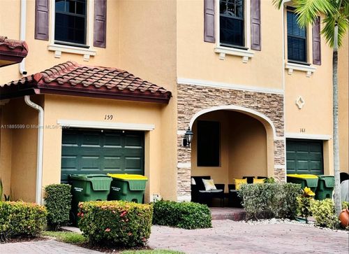 159 Se 34th Ave, Homestead, FL, 33033-7688 | Card Image