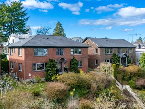 109 115 30th Avenue, Seattle, WA, 98122 | Card Image