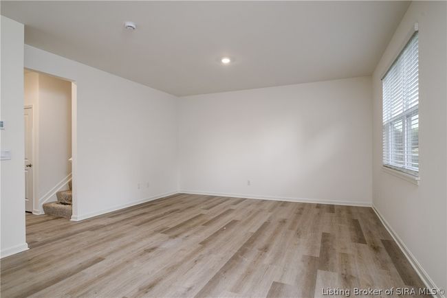 812 Haley Ln, Home with 3 bedrooms, 3 bathrooms and null parking in Jeffersonville IN | Image 8