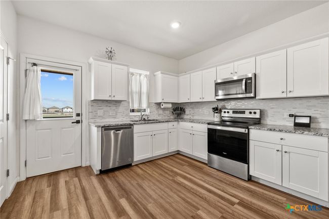 221 Comancheros Rd, House other with 3 bedrooms, 2 bathrooms and null parking in Jarrell TX | Image 9