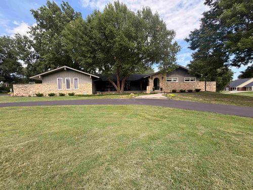 306 S Centennial Rd, Arkansas City, KS, 67005-9622 | Card Image