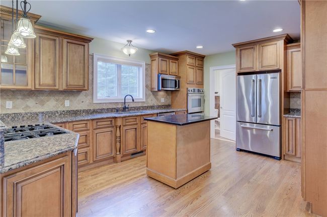 34 Ledgefield Rd, House other with 6 bedrooms, 6 bathrooms and 10 parking in Scituate RI | Image 11