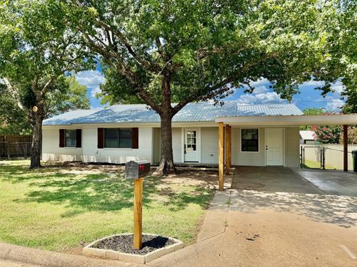 802 Meadowlark St, Hamilton, TX, 76531-2446 | Card Image