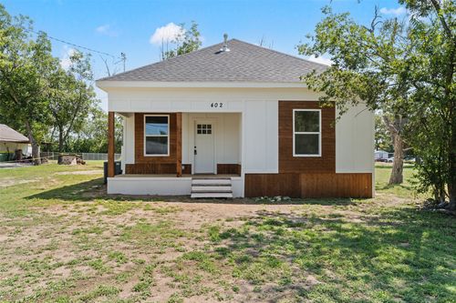 402 E Charles St, Riesel, TX, 76682-3014 | Card Image
