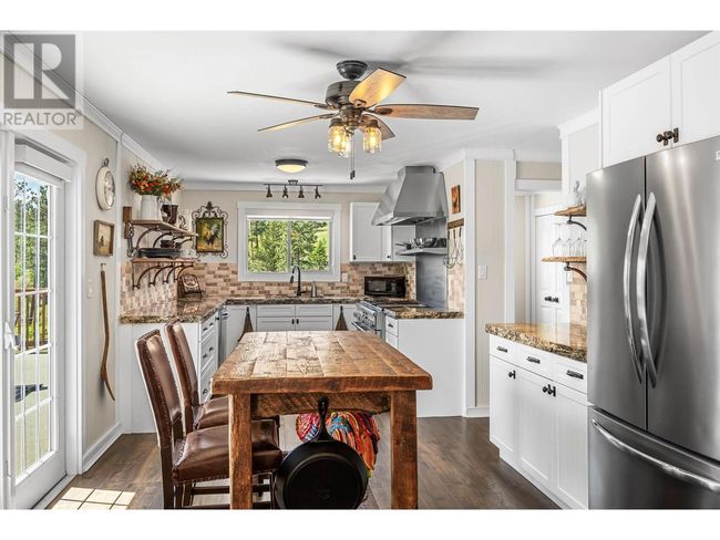4633 Kamloops Shuswap Rd, House other with 4 bedrooms, 4 bathrooms and null parking in Pritchard BC | Image 9