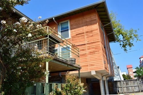 apt-202c-2800 Cole St, Austin, TX, 78705-3409 | Card Image