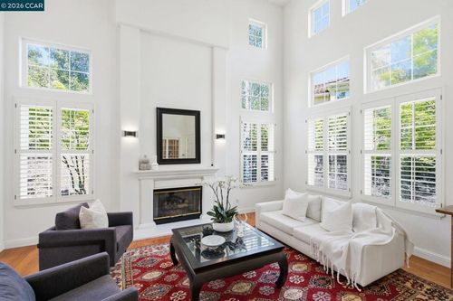 2151 Sky View Ct, Moraga, CA, 94556-2600 | Card Image
