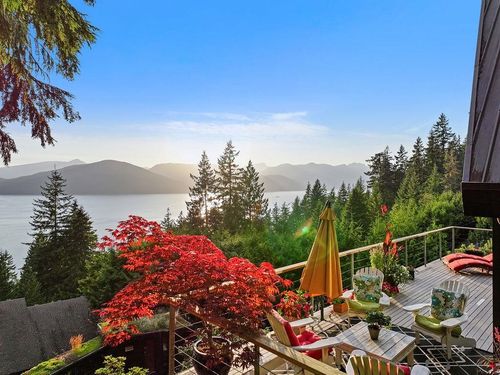 485 Timbertop Drive, Lions Bay, BC, V0N2E0 | Card Image