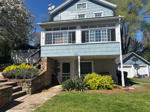 45 Ivy St, Branford, CT, 06405-3713 | Card Image