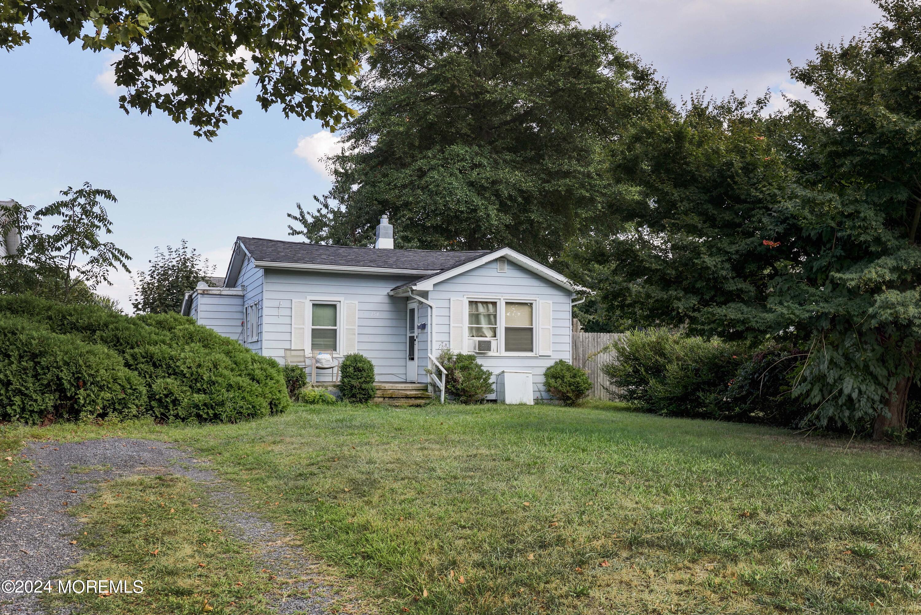 Hawthorne Ave, Neptune, NJ 07753