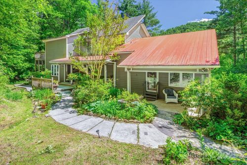 14 Shelton Branch Rd, Barnardsville, NC, 28709-9100 | Card Image