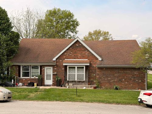 205 E Washington St, Loogootee, IN, 47553-2108 | Card Image