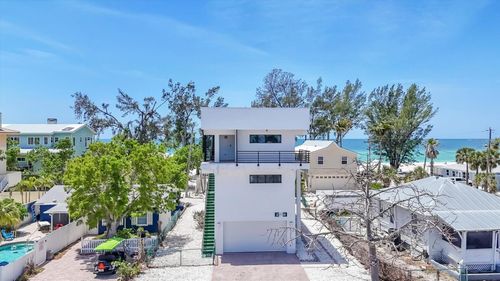 2918 Avenue E, HOLMES BEACH, FL, 34217-2131 | Card Image