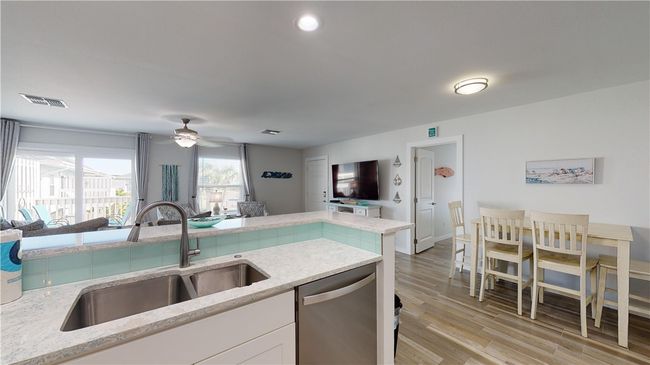 APT-201 - 4901 State Highway 361, Condo with 2 bedrooms, 2 bathrooms and null parking in Port Aransas TX | Image 18