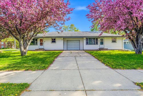 3108 39th Ave Ne, Saint Anthony, MN, 55421-4327 | Card Image