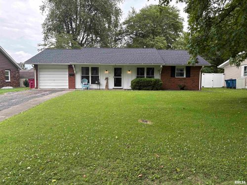 706 E Terrace Dr, Du Quoin, IL, 62832-2664 | Card Image