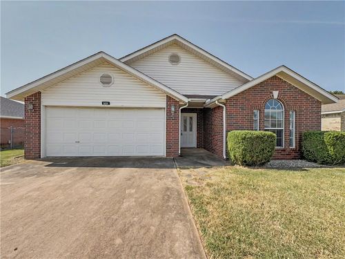 921 Sunflower St, Centerton, AR, 72719-9657 | Card Image