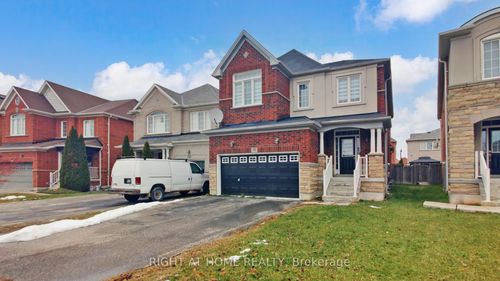 45 Denali Cres, Brampton, ON, L6P3X1 | Card Image