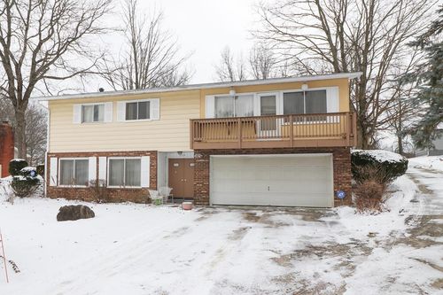 1674 Honeysuckle Dr, Mansfield, OH, 44905-2312 | Card Image