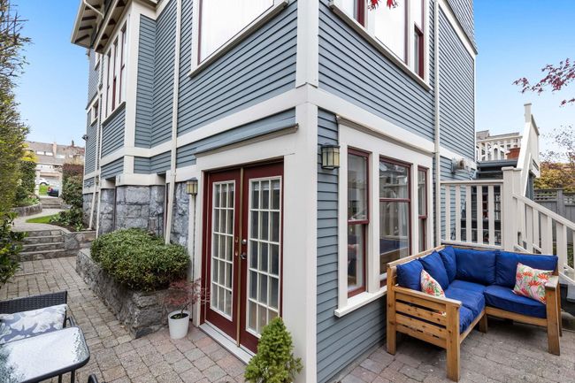 1 - 217 E Keith Road, Townhouse with 2 bedrooms, 1 bathrooms and 1 parking in North Vancouver BC | Image 27