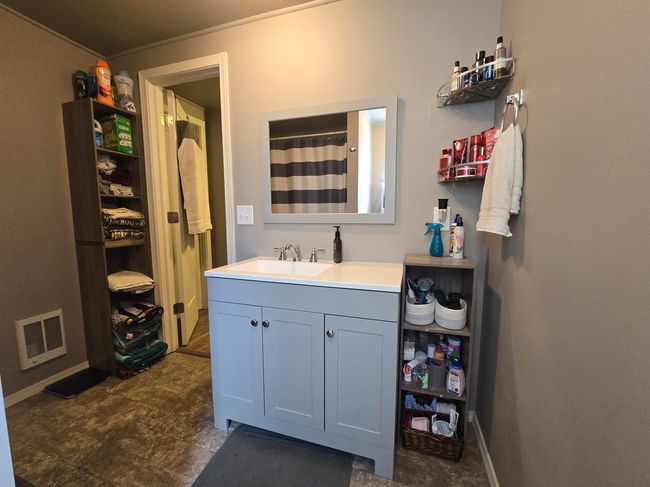35312 N Newport Hwy, House other with 3 bedrooms, 2 bathrooms and null parking in Chattaroy WA | Image 16