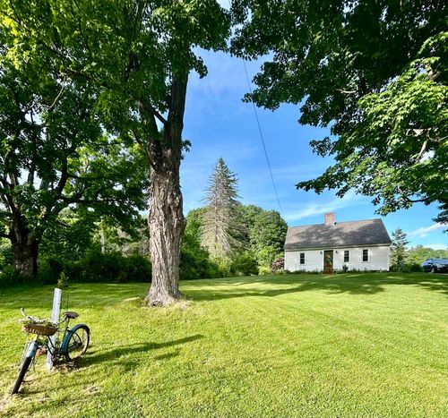495 Sanborn Rd, Sanbornton, NH, 03269-2441 | Card Image