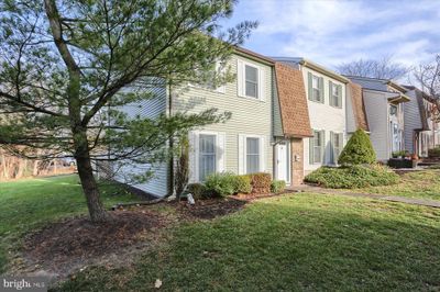 510 Lopax Road, Townhouse with 3 bedrooms, 2 bathrooms and null parking in HARRISBURG PA | Image 2