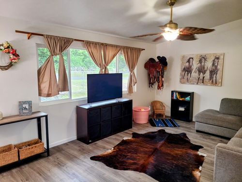 94-6451 Kamaoa Rd, NAALEHU, HI, 96772 | Card Image