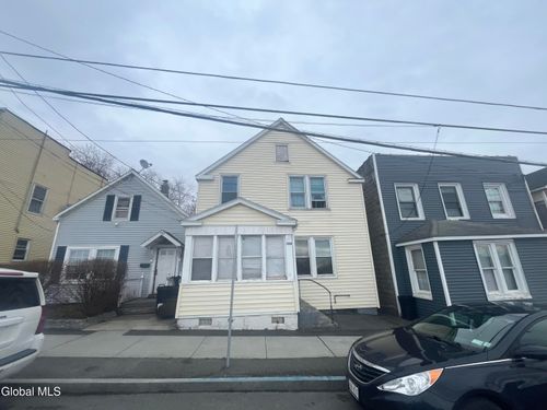 708 East St, Rensselaer, NY, 12144-2212 | Card Image