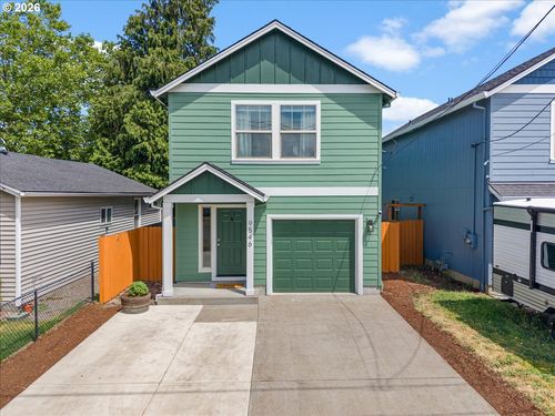 9546 Se 76th Ave, Milwaukie, OR, 97222-1093 | Card Image