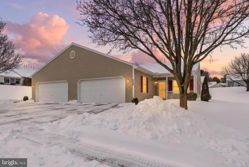 3004-3004 Lakefield Rd, YORK, PA, 17402-7547 | Card Image