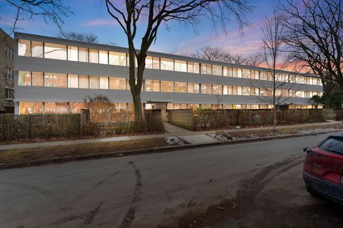 300 N Maple Avenue, Oak Park, IL, 60302 | Card Image