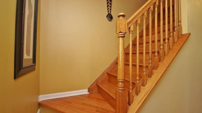 Side view of stairs | Image 17