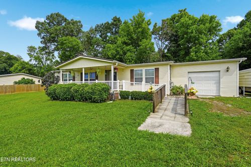 1012 Ashley Meadows Dr, Strawberry Plains, TN, 37871-3559 | Card Image