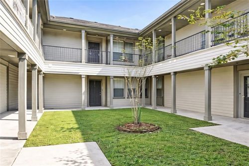 22109-350 Emerald Forest Blvd, Covington, LA, 70433-5943 | Card Image