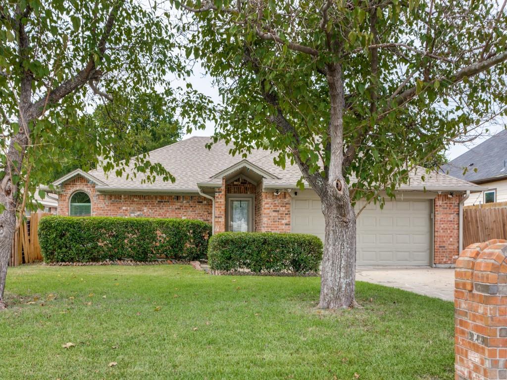Tacoma Dr, Fort Worth, TX 76108