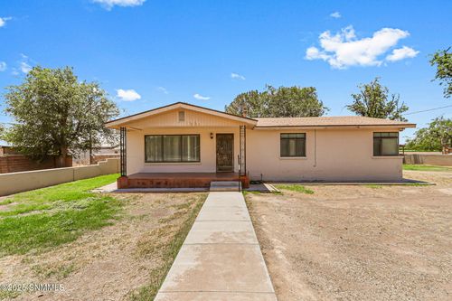 3065 Dona Ana Rd, Las Cruces, NM, 88007-7212 | Card Image