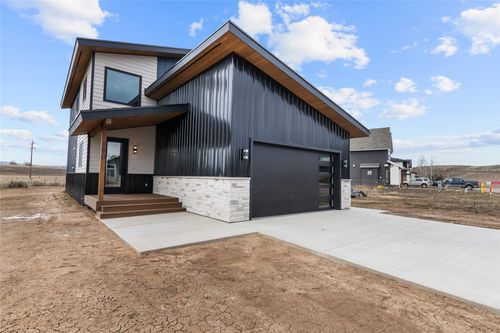 890 Dry Creek South Rd, Hayden, CO, 81639-5087 | Card Image