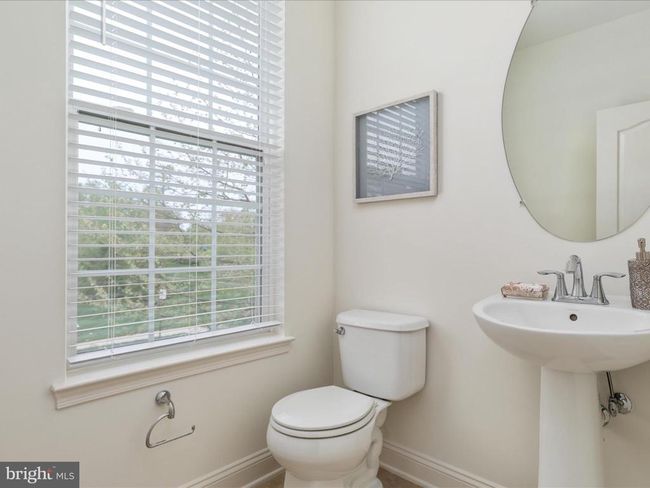 42241 Violet Mist Ter, Townhouse with 4 bedrooms, 4 bathrooms and null parking in BRAMBLETON VA | Image 7