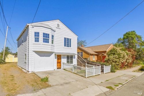 852 Western Ave, Petaluma, CA, 94952-2548 | Card Image