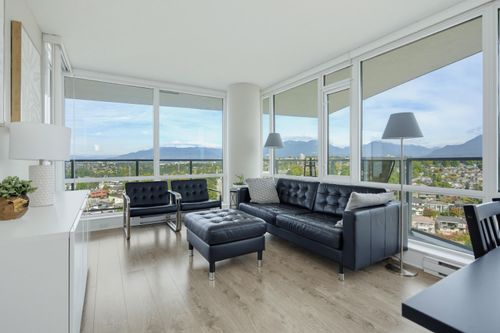 2201-4189 Halifax St, Burnaby, BC, V5C0H9 | Card Image