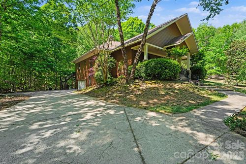 146 N Harbor Watch Dr, Statesville, NC, 28677-2483 | Card Image