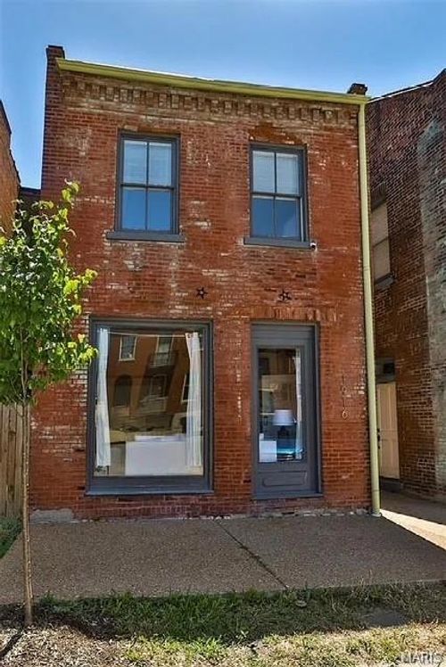 1916 S 12th St, Saint Louis, MO, 63104-3951 | Card Image