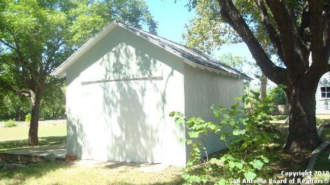 119 Idlewilde Blvd, House other with 2 bedrooms, 3 bathrooms and null parking in Comfort TX | Image 15