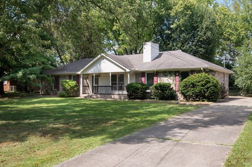 1061 Lakeland Dr, Gallatin, TN, 37066-8424 | Card Image